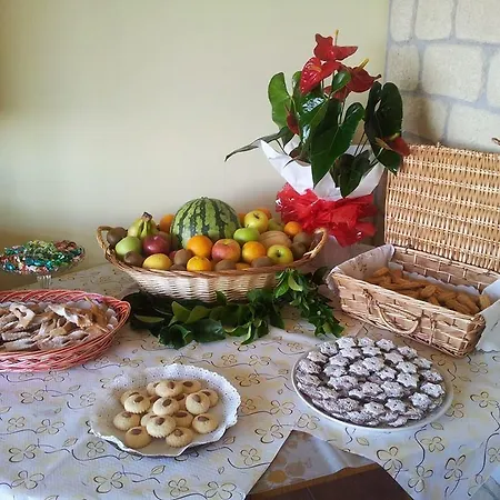 Panzió Sopra Le Laure Laureana di Borrello