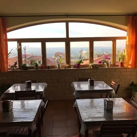 Panzió Sopra Le Laure